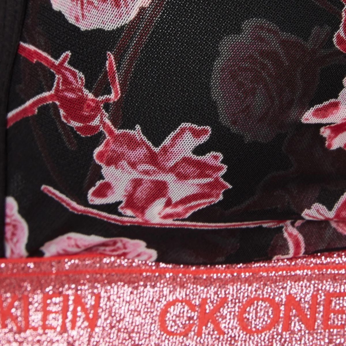 Calvin Klein Lingeri Unlined Triangle - Black V-Day - F6690E-V35