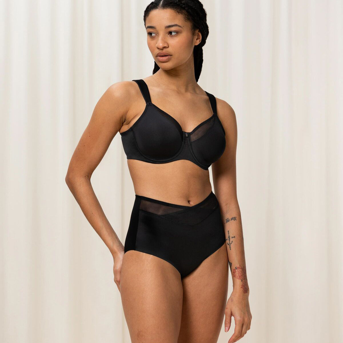 Triumph True Shape Sensation W01 - Black - 10186010-0004