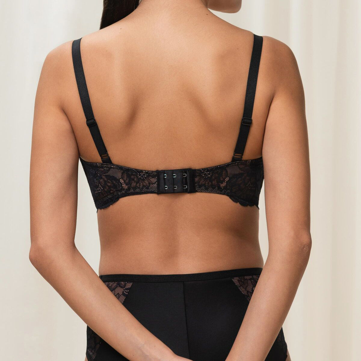 Triumph Amourette Charm P - Black - 10201694-0004