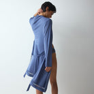 Triumph Comfort Allure morgenkåbe, blå - 10229168 - 7873 - Indigo Veil