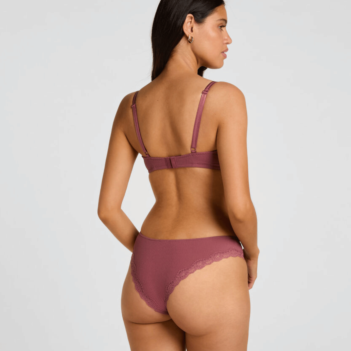 Hunkemöller Lola BH med bøjle, lilla - 305694 - Fig - Fig
