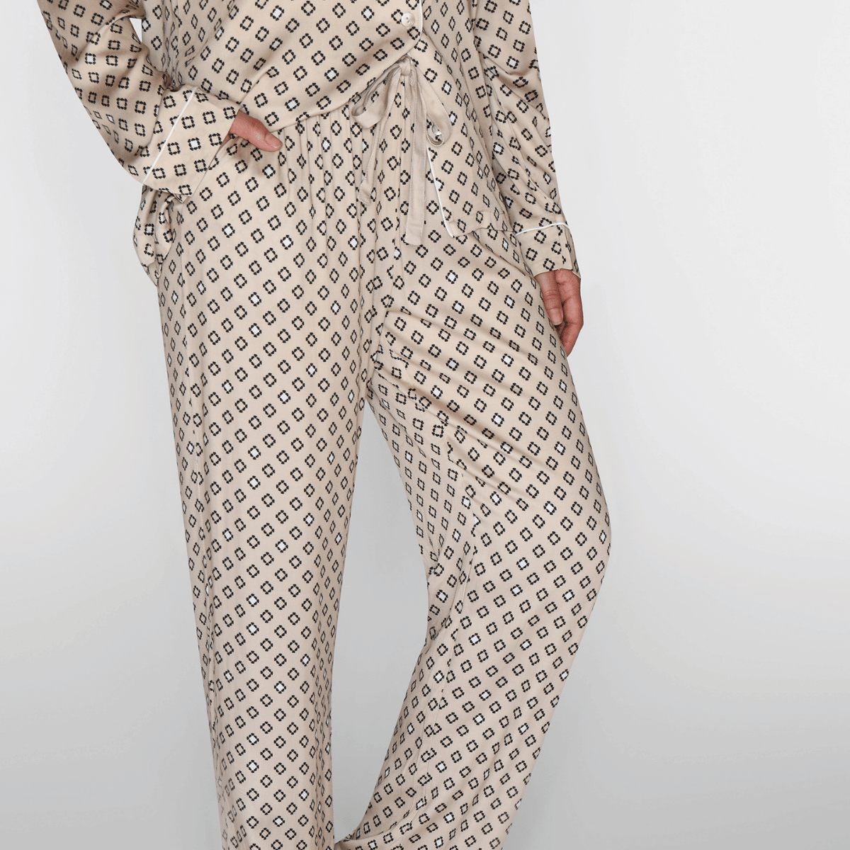 CCDK Janet natbukser, beige - 60791 - 1036 - Cement AOP.