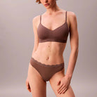 Calvin Klein Microfiber Stretch g-streng, brun - LV00QD5270 - 1SJ - Iron